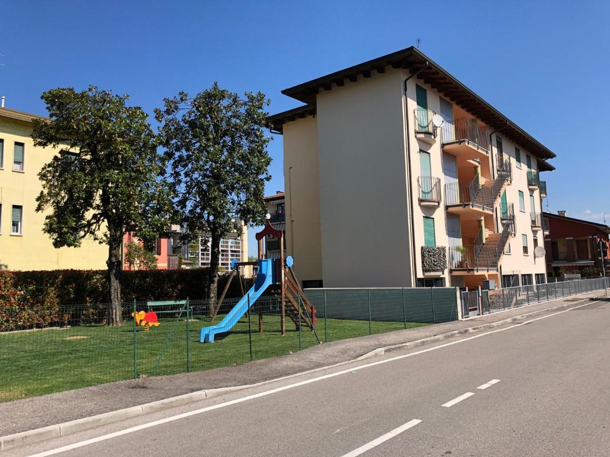 Appartamento Bianco - Peschiera Del Garda Exterior photo