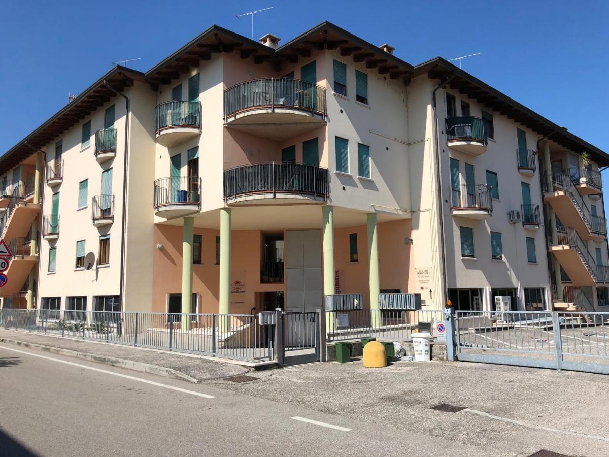 Appartamento Bianco - Peschiera Del Garda Exterior photo